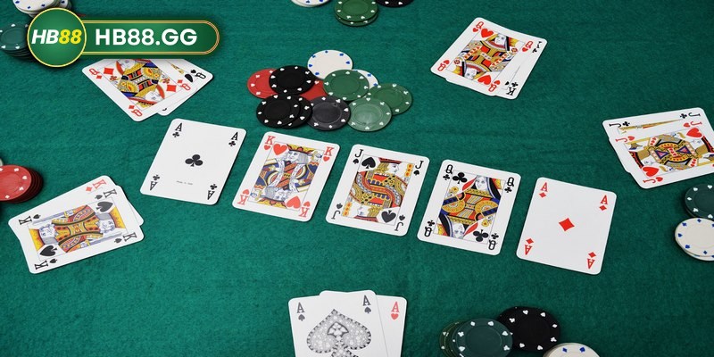 Bật mí mẹo chơi Poker HB88 luôn thắng từ các cao thủ